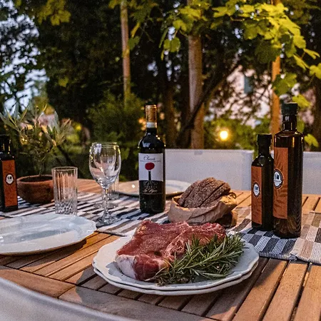 Holiday home Casenuove Iii - Casale Con Giardino E Piscina